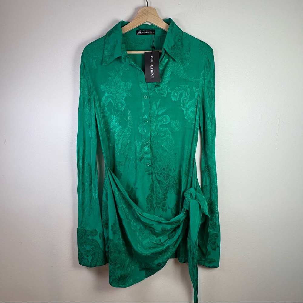 NWT Chic Le Frique Dubai Women’s Terrah Green Paisley Mini Dress Size Small